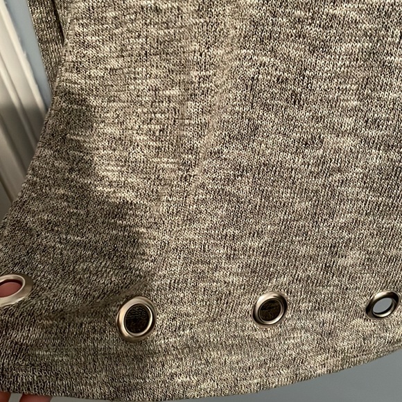 The Classic top. Size small NWT - Picture 10 of 13